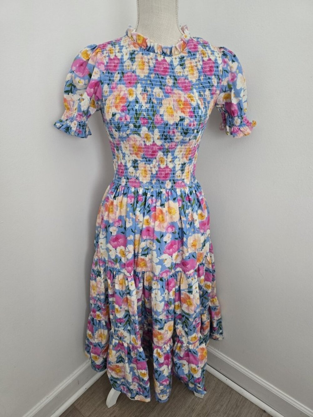 Ivy City Co Cordelia Floral Smocked Midi Cotton Blue Dress XS Cottagecore Tiered